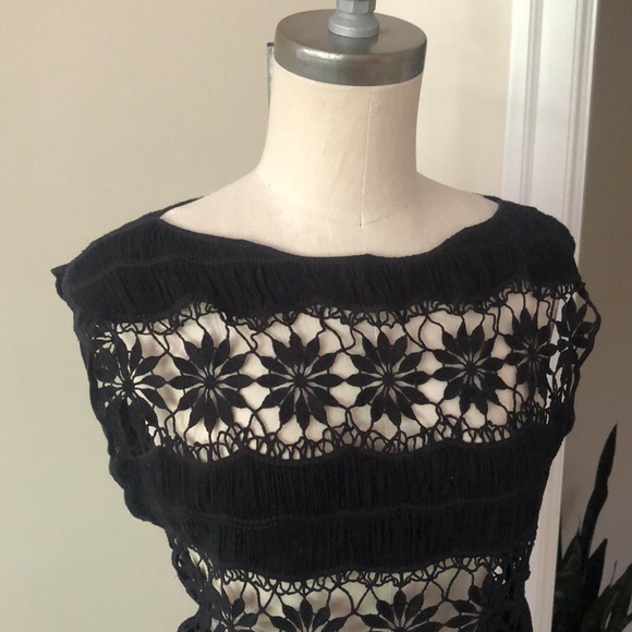 Alice and Olivia crochet sleeveless top sz XS - Picture 3 of 8